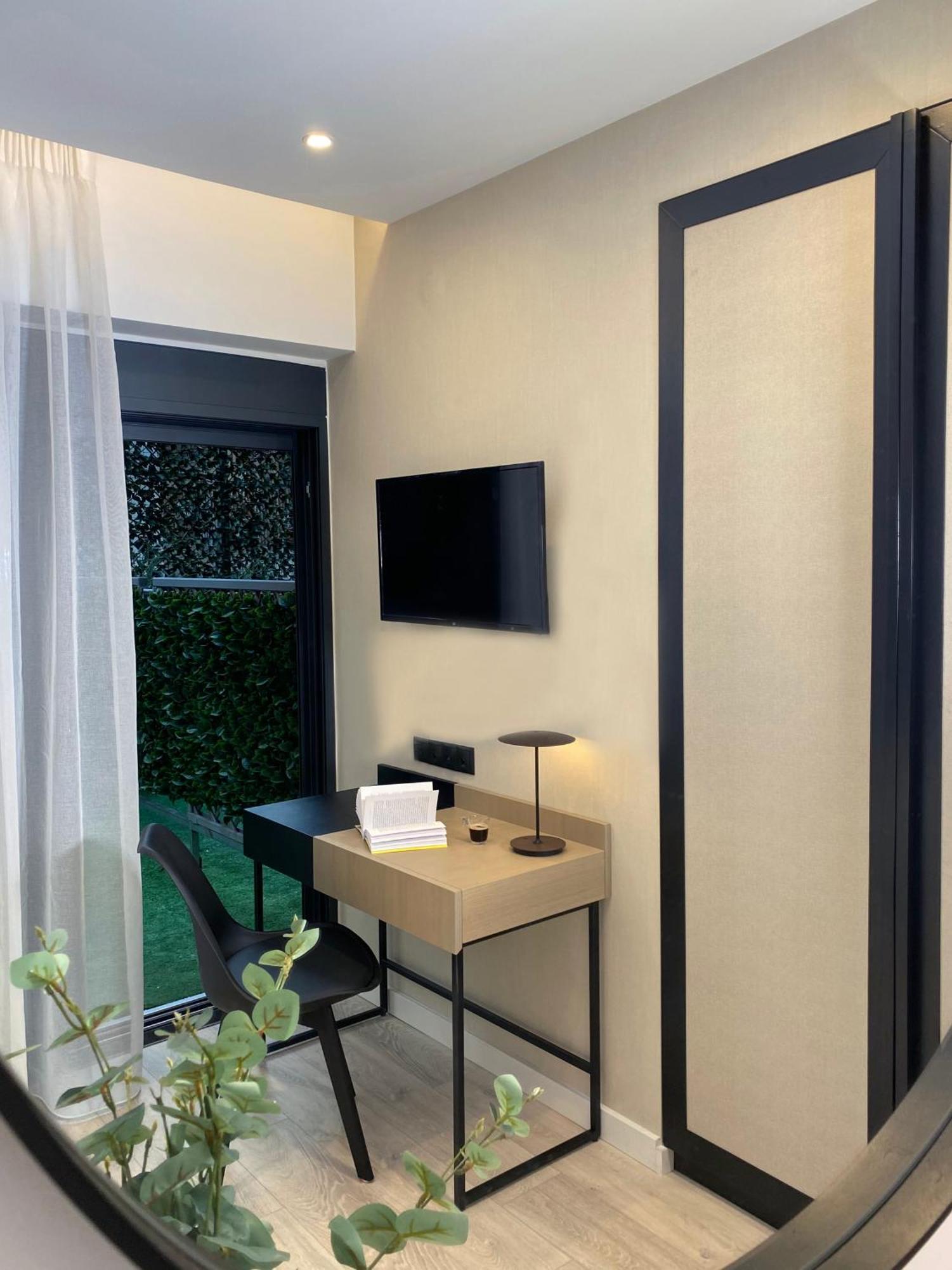 Icon Urban Living Aparthotel Thessaloníki Ngoại thất bức ảnh